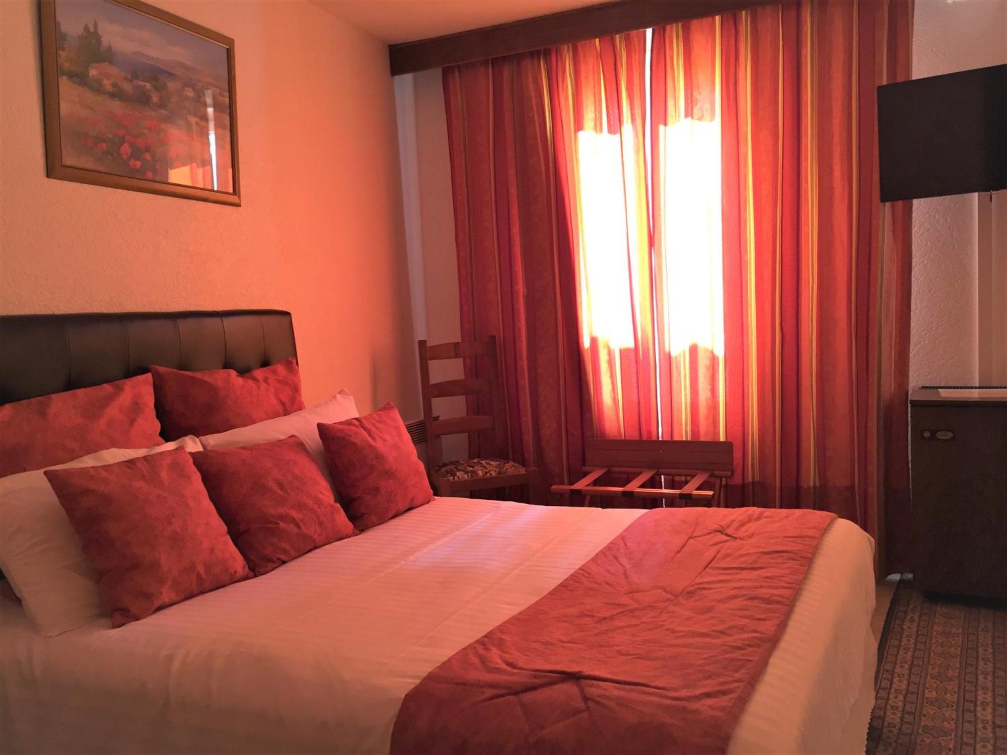 The Originals Boutique, Hotel Clos Sainte Marie, Nevers Eksteriør billede