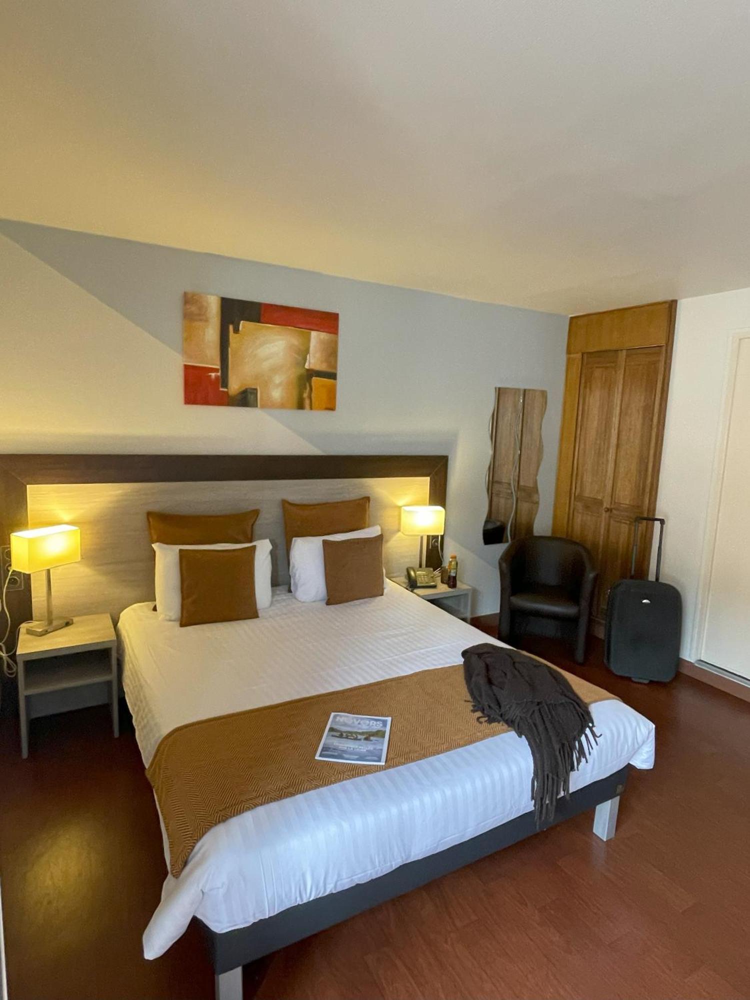 The Originals Boutique, Hotel Clos Sainte Marie, Nevers Eksteriør billede