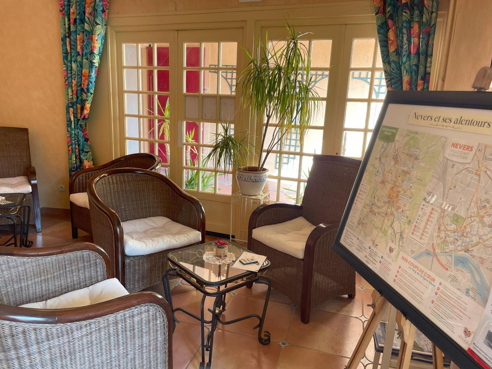 The Originals Boutique, Hotel Clos Sainte Marie, Nevers Eksteriør billede
