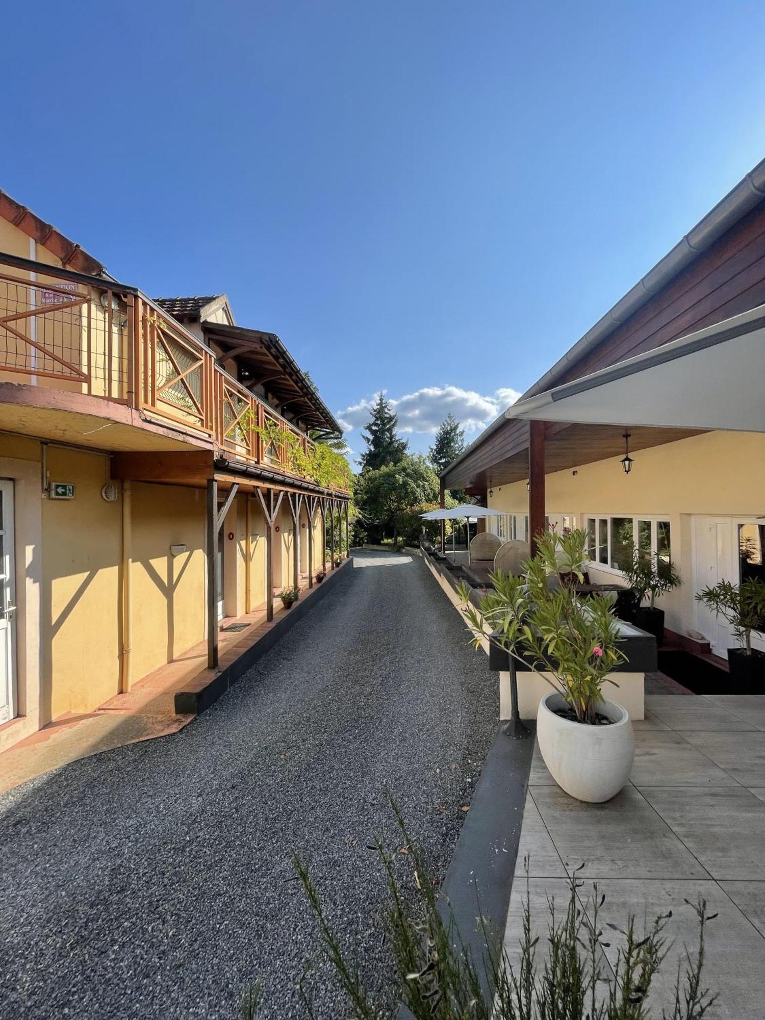 The Originals Boutique, Hotel Clos Sainte Marie, Nevers Eksteriør billede